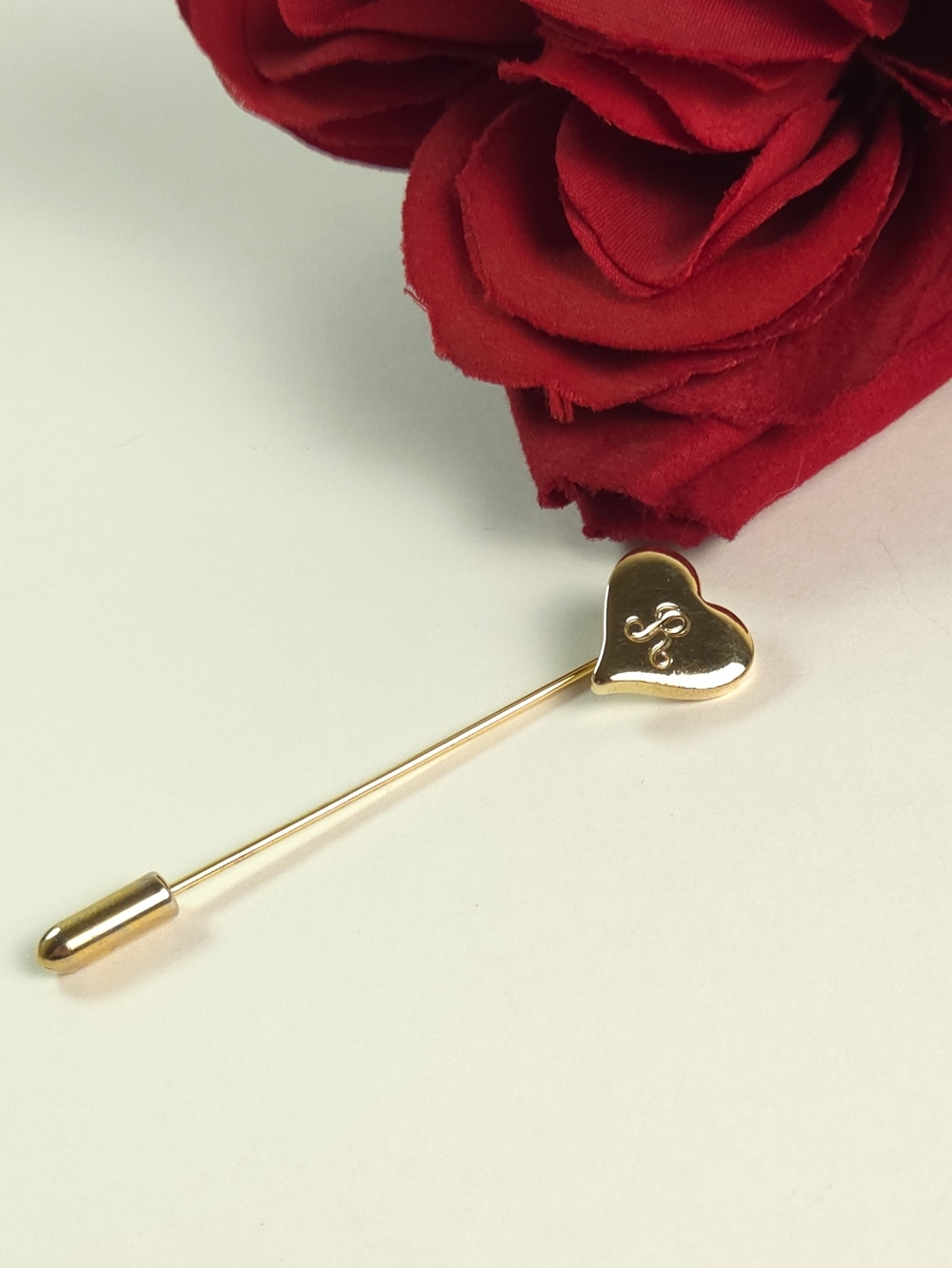 Vintage Gold Tone Letter R Heart Hat Pin - Picture 5 of 5